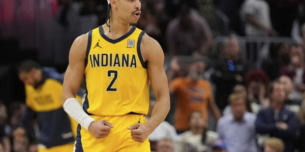 九游平台APP-😎变身！近两个赛季内姆布哈德季后赛三分命中率较常规赛均大幅上涨